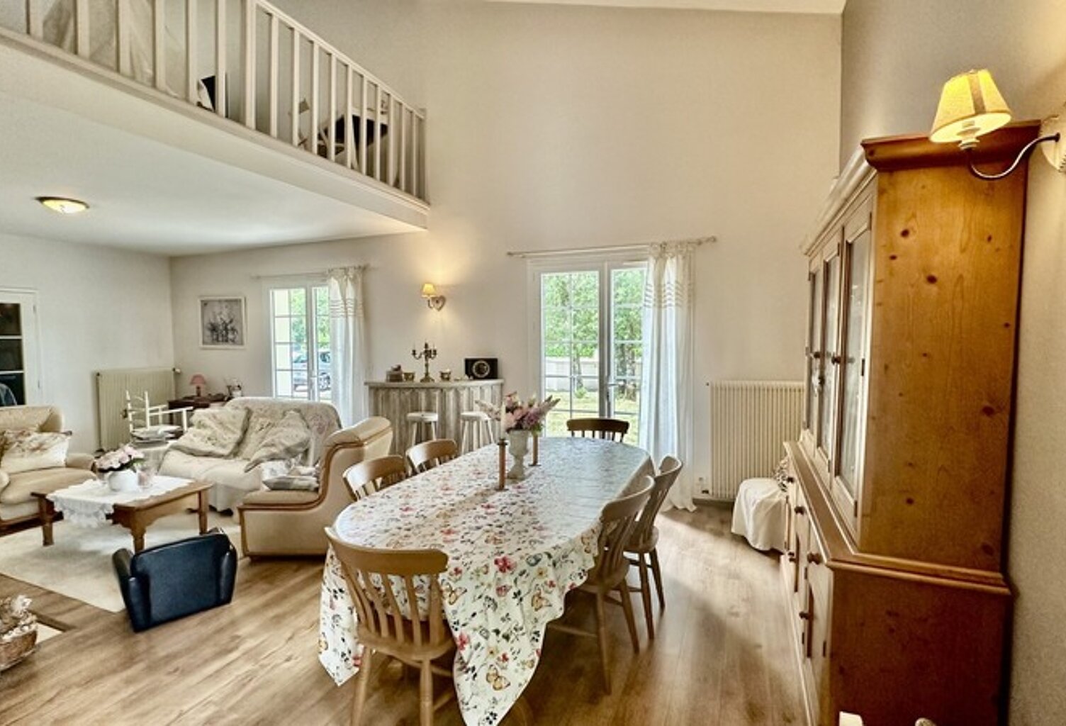 Maison à vendre 7 pièces MARTIGNAS SUR JALLE (33) — photo 1