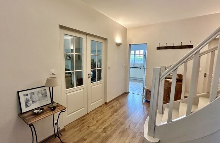 Maison à vendre 7 pièces MARTIGNAS SUR JALLE (33) — photo 2