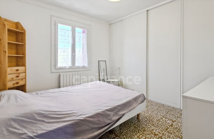 AJACCIO (20), appartement T4, proche centre ville, au sein d'une résidence avec parking, vue dégagée, cave — photo 4