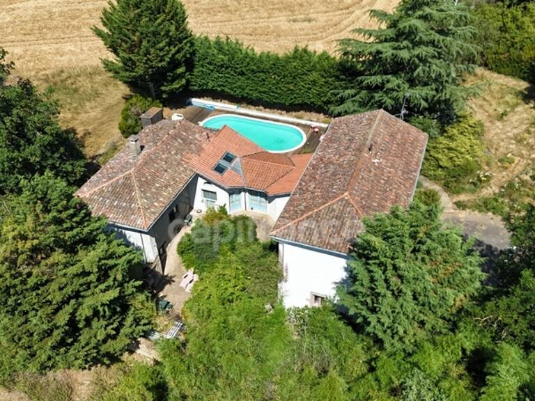 Corps de ferme rénové à vendre 9 pièces 297 m² avec 5 000 m² de terrain SAINT CLEMENT LES PLACES (69) — photo 1