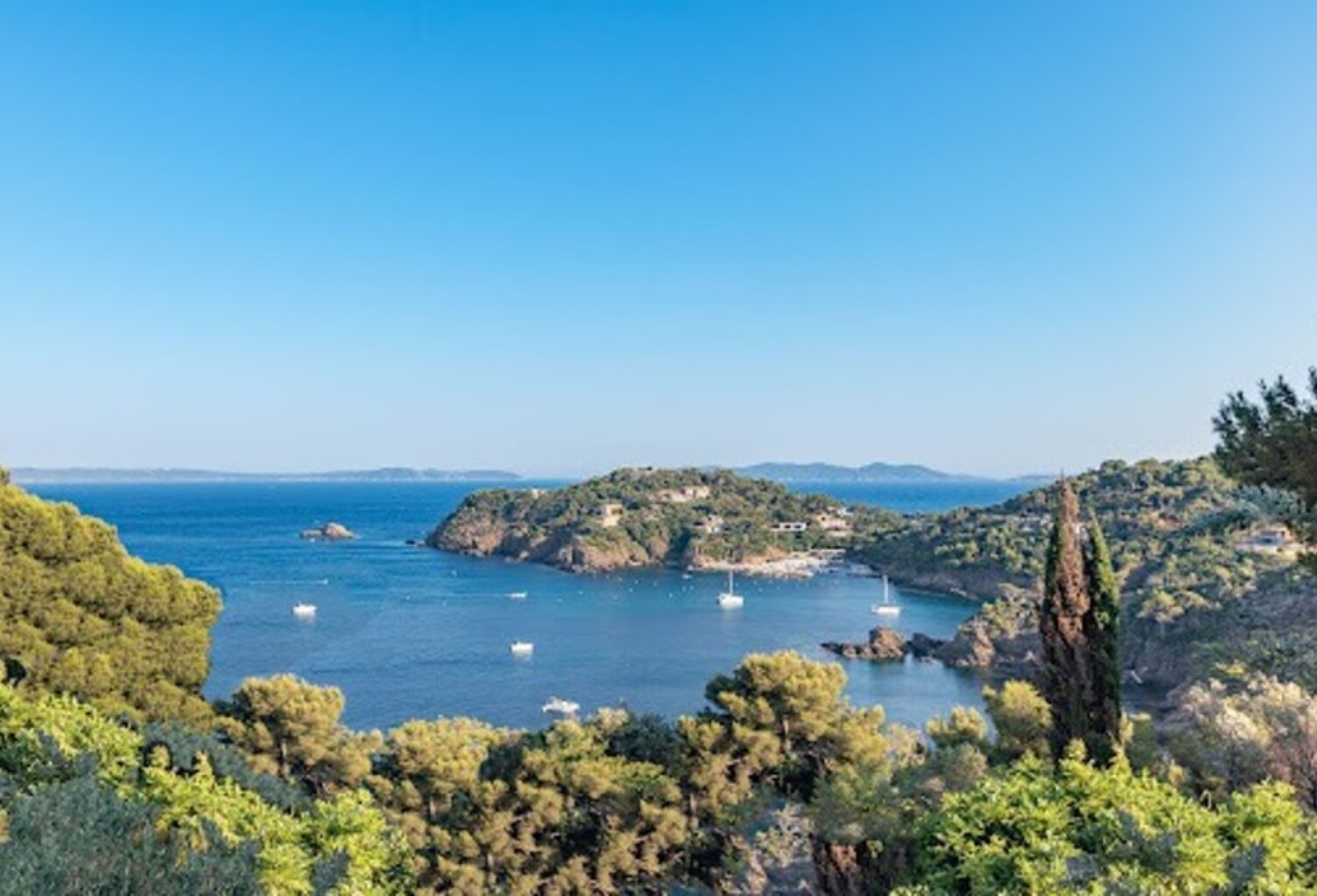 LE POULDU TERRAIN À BÂTIR DE 852m² À PROXIMITÉ DES COMMERCES A PIEDS 800M DE LA PLAGE — photo 1