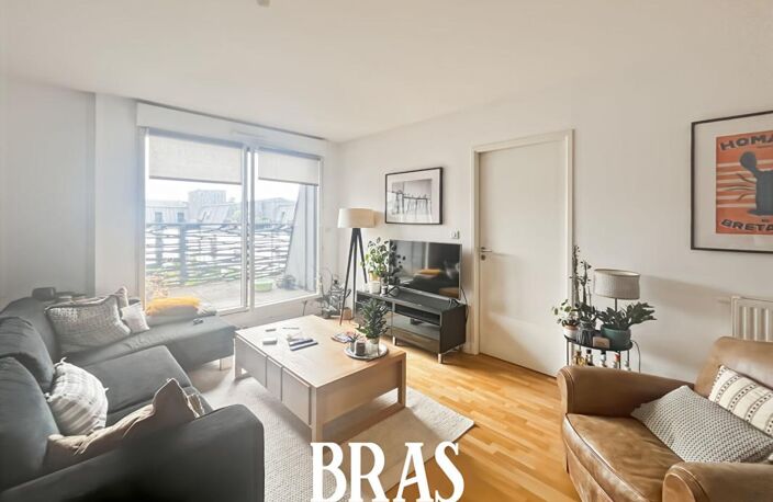 CENTRE-VILLE  - T2 AU DERNIER ETAGE AVEC BALCON ET PARKING — photo 4