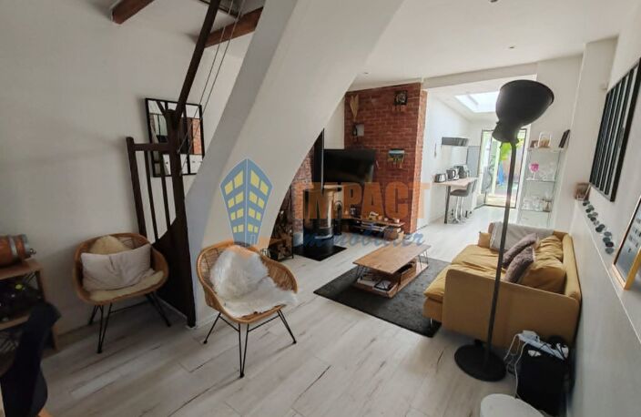 Jolie 1930 rénovée avec goût, 3 chambres, jardin, quartier calme et agréable — photo 2