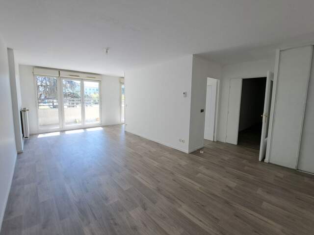 T4 de 90 m² à Meyzieu au prix de vente de 231 300 € — photo du bien