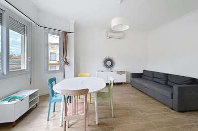 Appartement 3 pièces 880 €