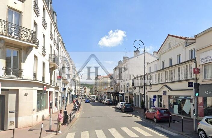 A LOUER LOCAL COMMERCIAL SAINT MAUR DES FOSSES — photo 5