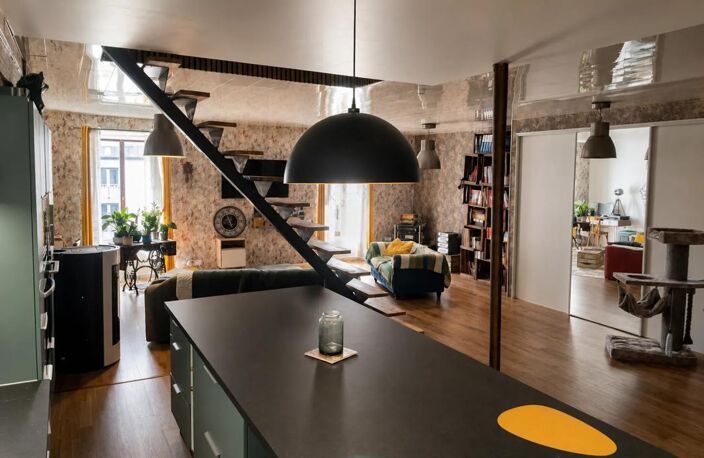 Immeuble rénové 250 m² situé à Ardes — photo 2