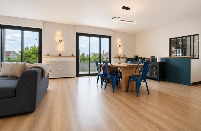 Maison de 8 pièces de 225 m² à Limoges avec piscine — photo 4