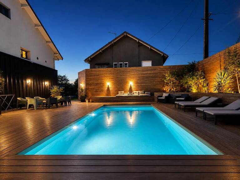 Maison de 8 pièces de 225 m² à Limoges avec piscine — photo 1