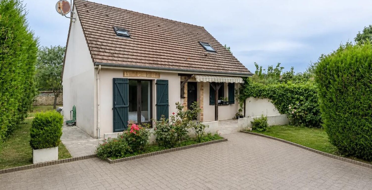 Maison de 6 pièces de 100 m² à Ézy-sur-Eure — photo 1