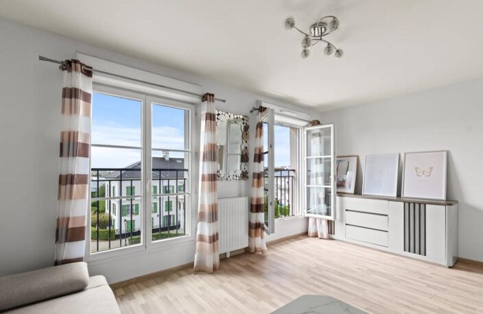 Appartement 3 pièces de 57 m² à Serris — photo 2
