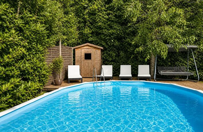 Maison à l’abri des regards de 193m2 Habitables sur deux niveaux - 8 pièces - 5 chambres - sous-sol - 3200m2 de terrain autour — photo 2