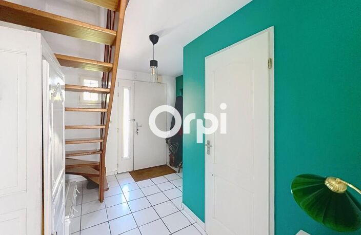 Maison À Vendre GUÉRANDE – Maison familiale avec jardin, garage — photo 3