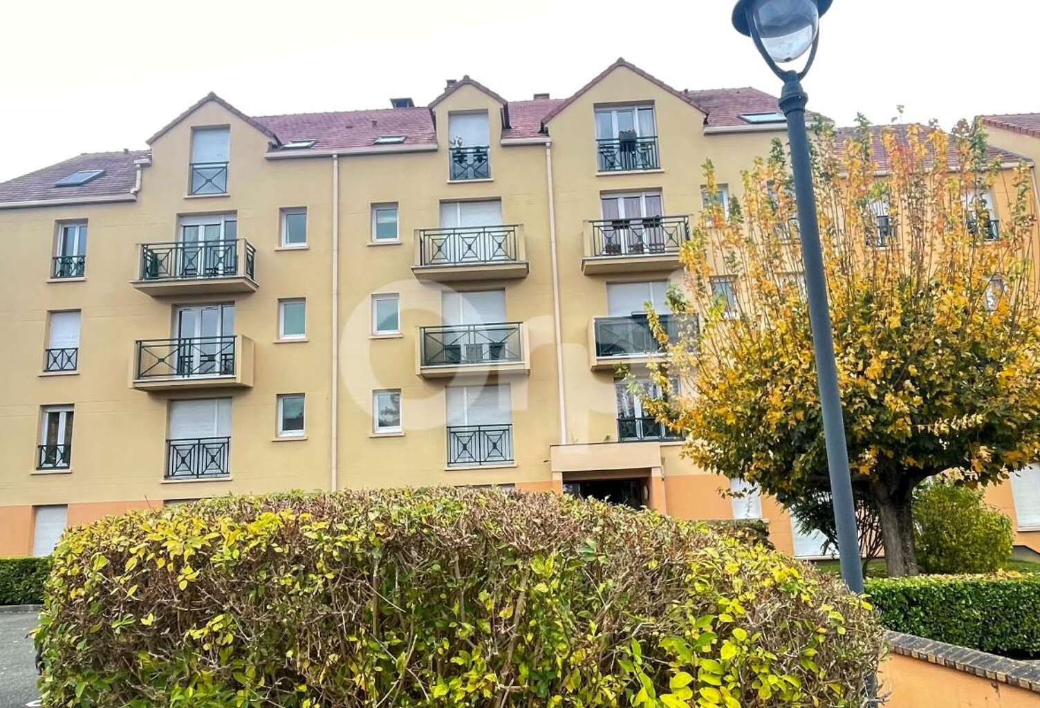 Appartement  type F avec parking privatif 1 À Vendre à Verneuil/seine — photo 1