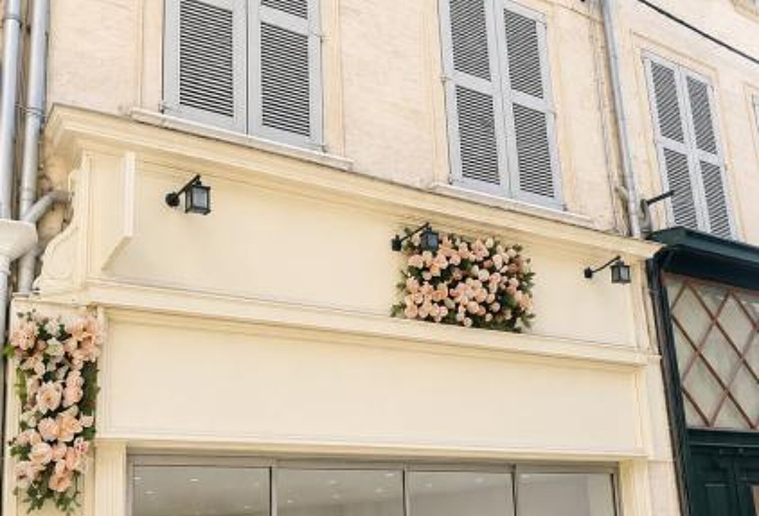 Avignon, Intra muros, Immeuble de rapport 4 appartements et 1 local commercial — photo 1