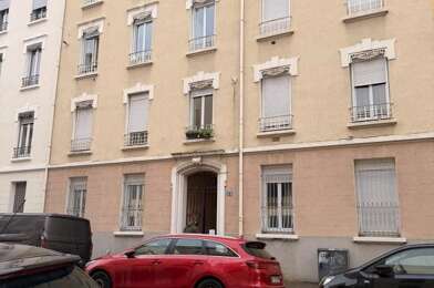 Appartement 3 pièces 992 €