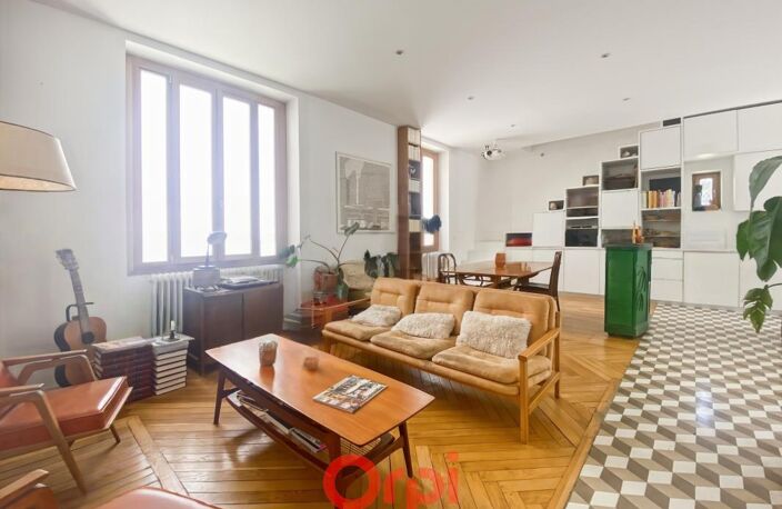 Appartement T 4 dans maison À Vendre — photo 2