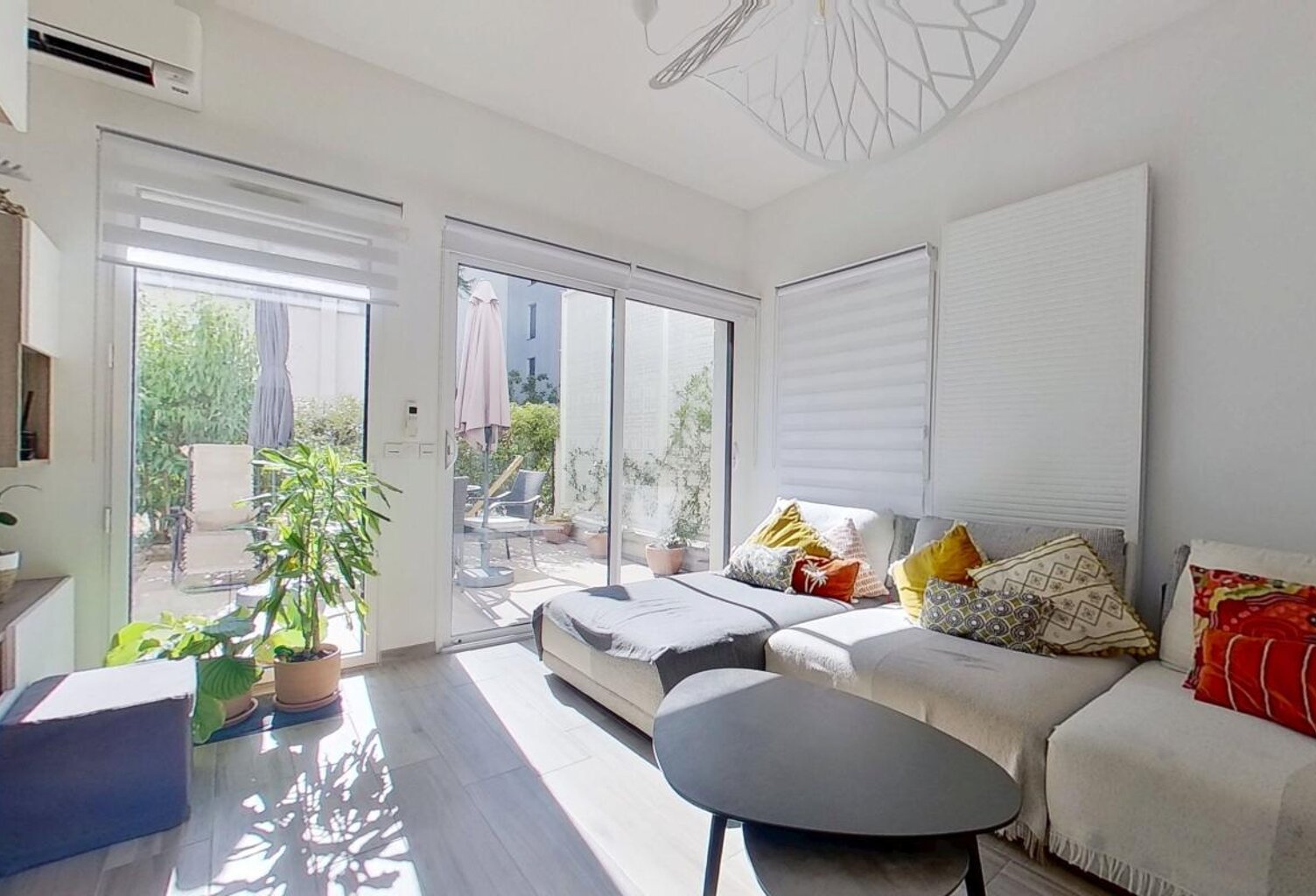 Appartement -T3- Rez-de-Jardin-Lyon 06 — photo 1