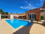 Rare à Balaruc-le-Vieux – Propriété de caractère sur 3 460 m² avec deux maisons, piscine et vue exceptionnelle — photo 2