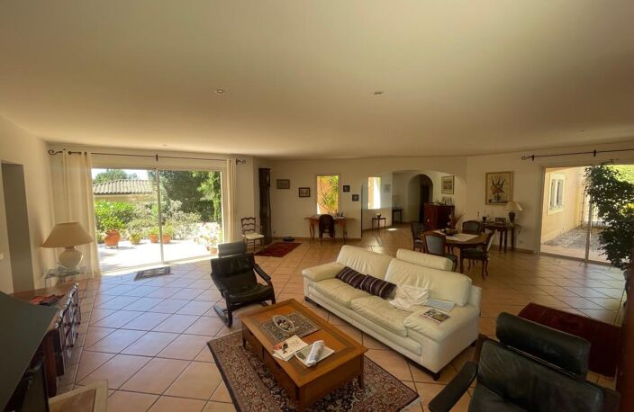 A VENDRE LA SEYNE SUR MER 83500 QUARTIER SUD VILLA D'ARCHITECTE INDIVIDUELLE — photo 3