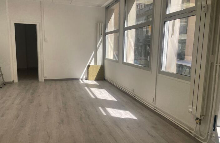 Appartement À Vendre — photo 3