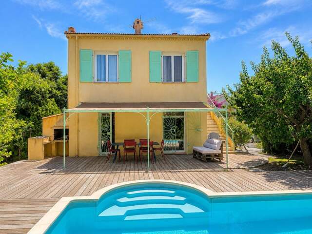 Maison À Vendre T5 MAR VIVO avec piscine et garage plage à pied — photo du bien
