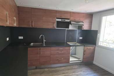 Appartement 3 pièces 750 €