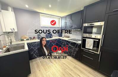 Appartement À Vendre — photo du bien