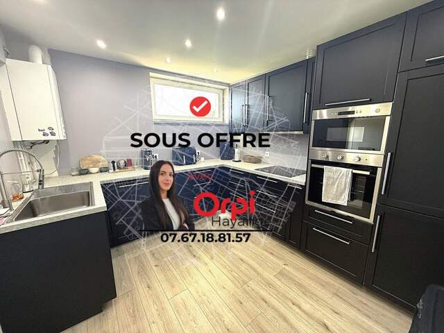 Appartement À Vendre — photo du bien
