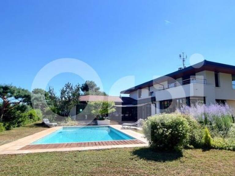 Villa d'architecte d'exception en bord de lac – À 25 minutes de Genève — photo 1