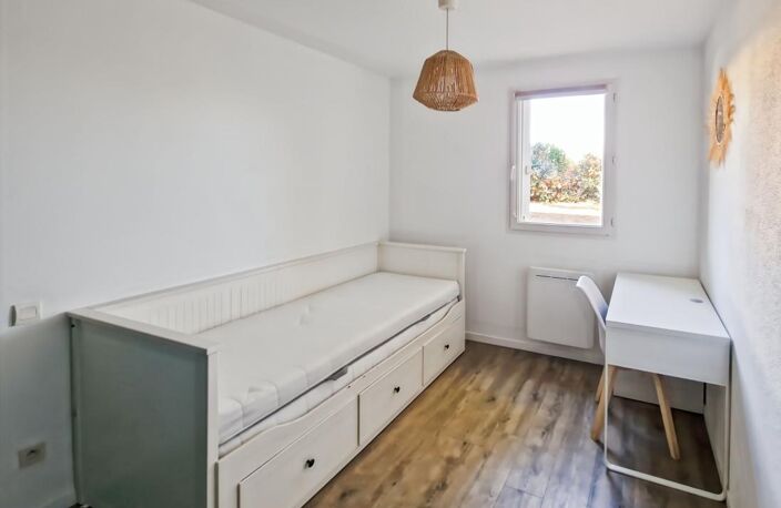 Exclusivité - Appartement À Vendre — photo 4