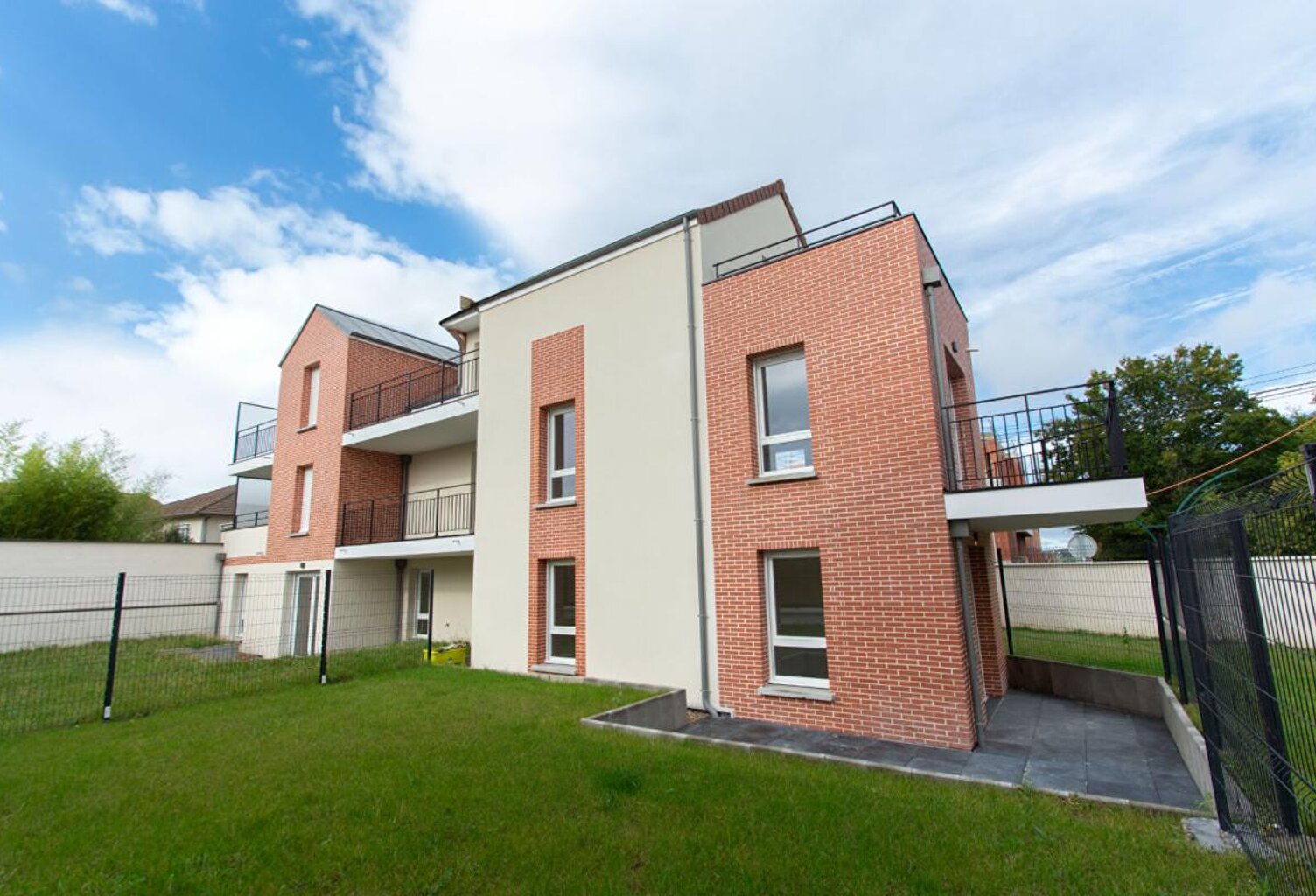 Appartement St Germain Les Arpajon 2 pièce(s) 40.80 m2 — photo 1