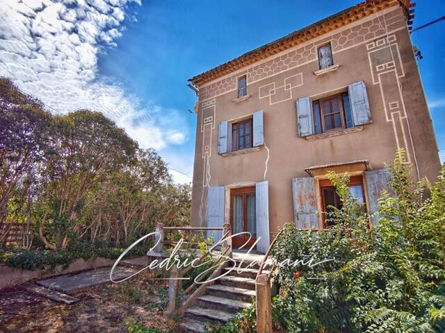 EXCLUSIVITE MAISON 8 PIECES 186M2, SALLE A MANGE, DOUBLE SEJOUR, BUREAU, 4 CHAMBRE, 2 WC, 3 SALLE D EAU,JARDIN, GARAGE — photo du bien