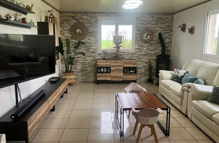 Proche HERICOURT EN CAUX 76560 - Maison et grand hangar — photo 3