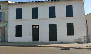 Maison 6 Pièces 209 m² à vendre à Saint-Hilaire-de-Villefranche (17770)