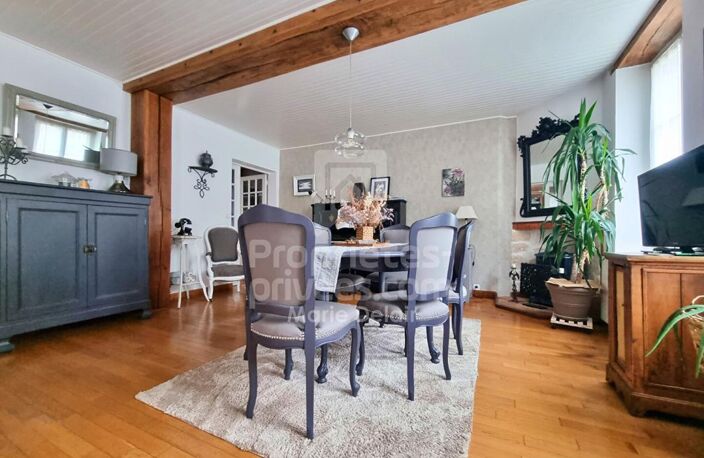 Maison Saint Loup Des Bois 6 pièce(s) 174 m2 — photo 2