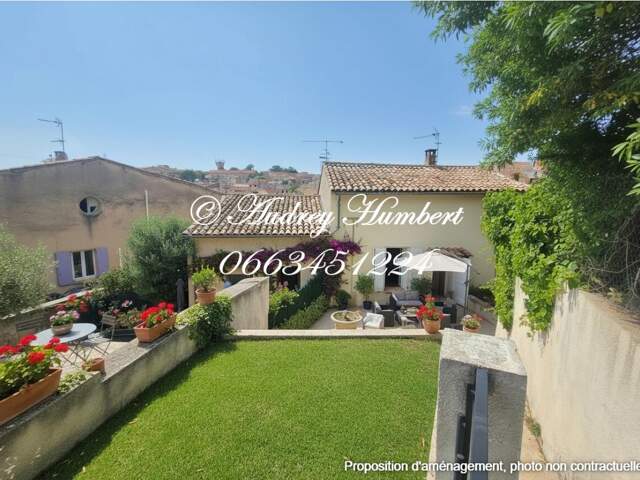 VALENSOLE, MAISON DE VILLAGE de 86 m² avec terrasse, jardinet et combles — photo du bien