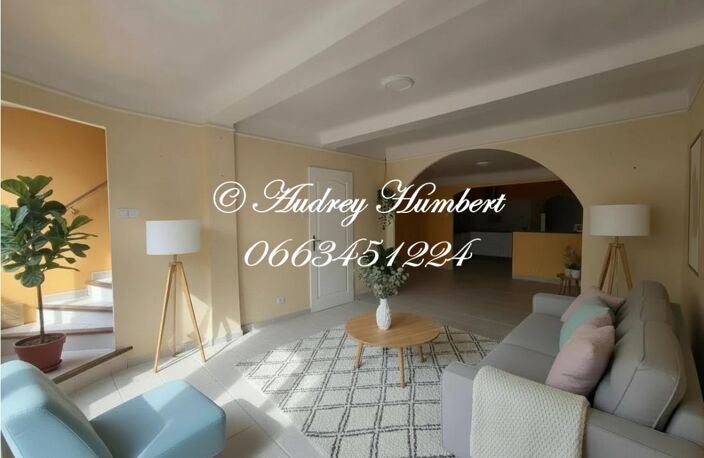 VALENSOLE, MAISON DE VILLAGE de 86 m² avec terrasse, jardinet et combles — photo 2