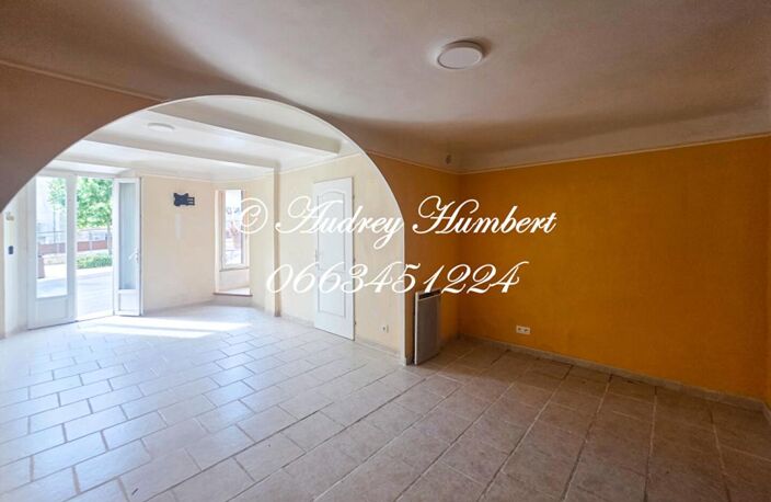 VALENSOLE, MAISON DE VILLAGE de 86 m² avec terrasse, jardinet et combles — photo 4