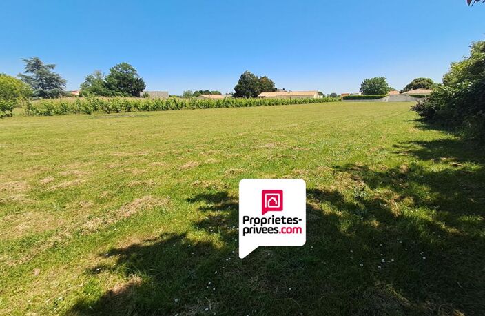 TERRAIN CONSTRUCTIBLE NON VIABILISE 16 ERUOS LE M2 FAI — photo 2