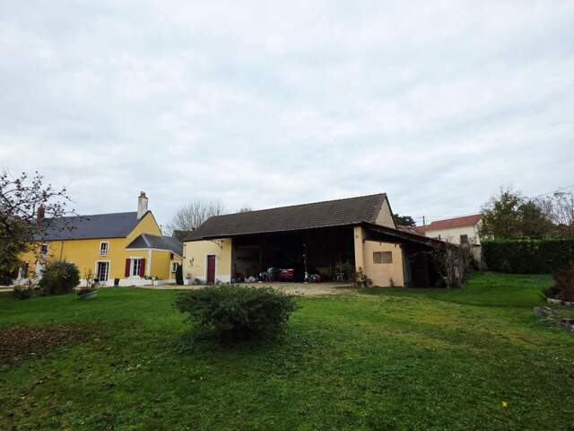 QUINCY MAISON DE 188M² 7 PIECES 5 CHAMBRES DEPENDANCES GARAGE — photo du bien
