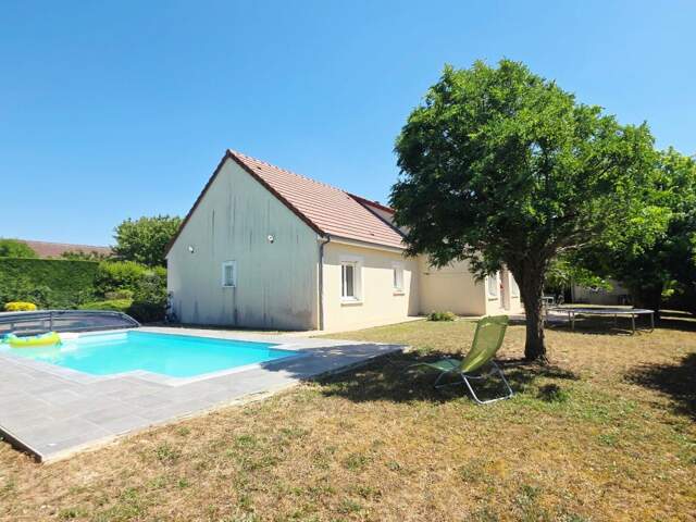 BOURGES MAISON DE 166 M² 5 CHAMBRES PISCINE GARAGE — photo du bien