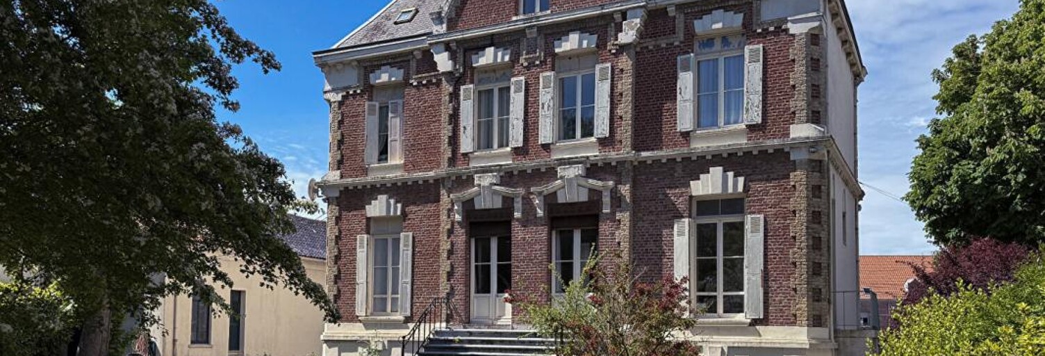 Maison 12 Pièces 270 m² à vendre à Calais (62100)