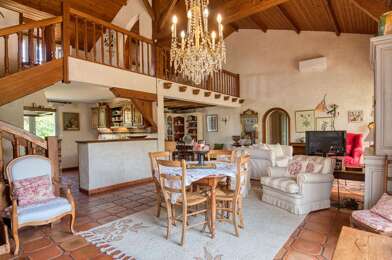 Maison 8 pièces 420000 €