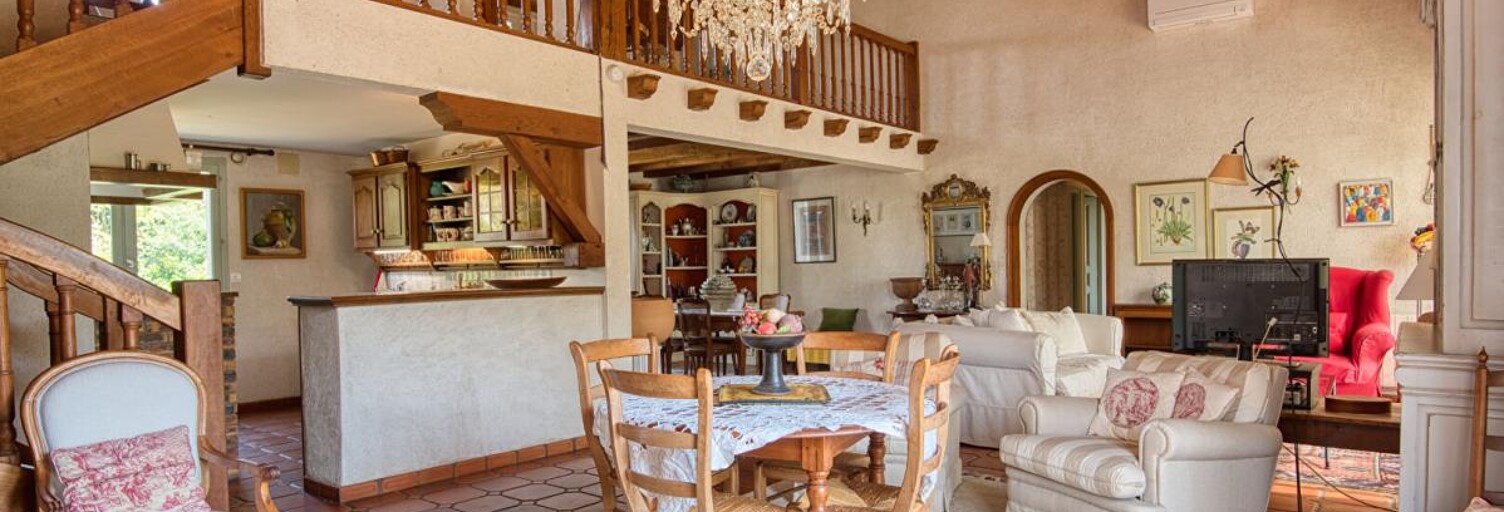 Maison 8 Pièces 157 m² à vendre à Saint-Fiacre-sur-Maine (44690)