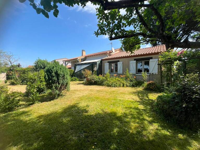 Maison Saint Fiacre Sur Maine 8 pièce(s) 157 m² sur une parcelle de  plus de 1100 m² — photo 1