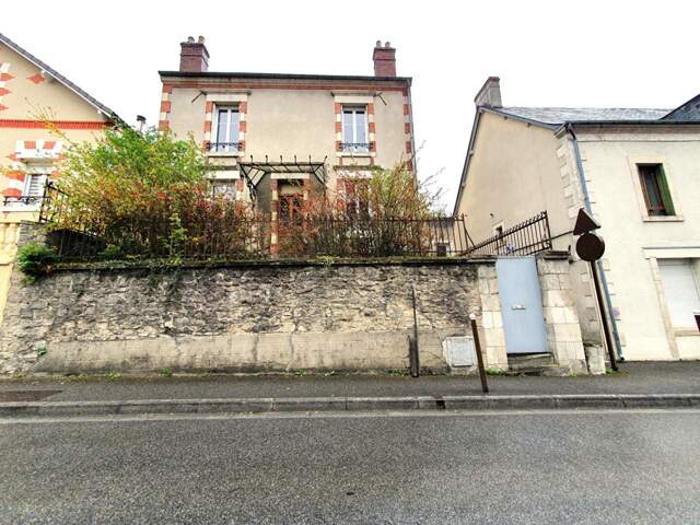Maison Bourges 8 pièce(s) 180 m2 — photo du bien