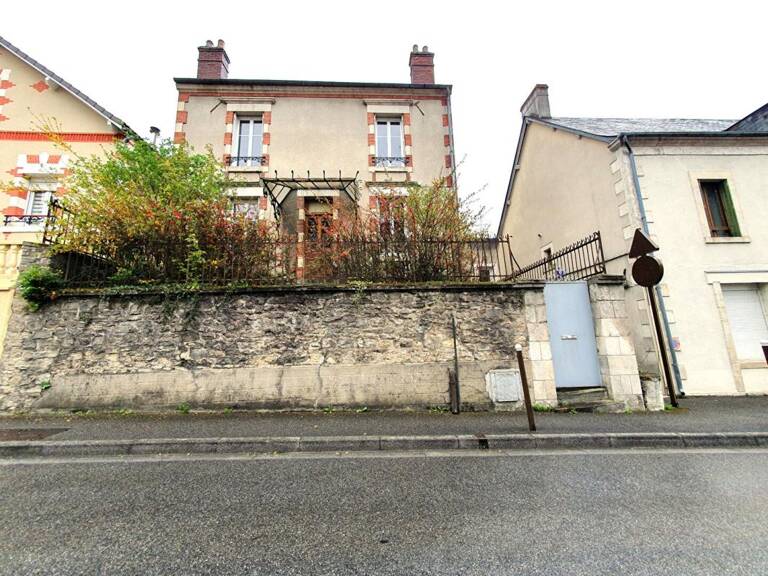 Maison Bourges 8 pièce(s) 180 m2 — photo 1
