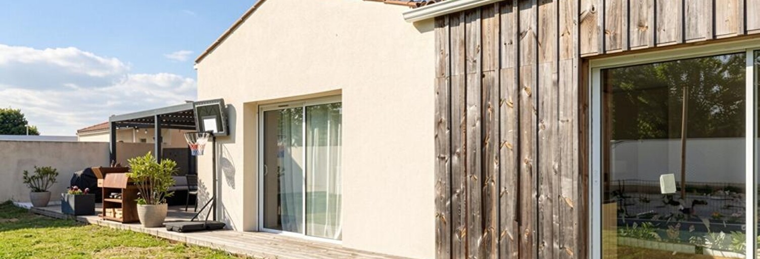 Maison 5 Pièces 148 m² à vendre à Saint-Jean-de-Liversay (17170)