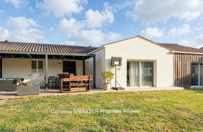 Maison de plain pied 148 m2-  4 chambres -  garage-  jardin- centre village — photo 5